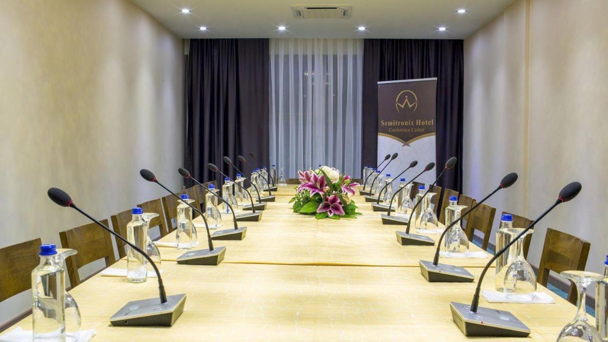 Semitronix Hotel Prishtina Пристина Екстериор снимка